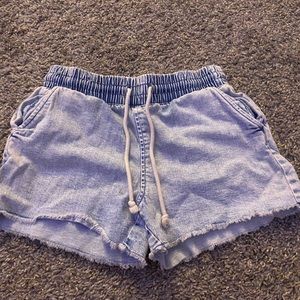 Mid rise shorts